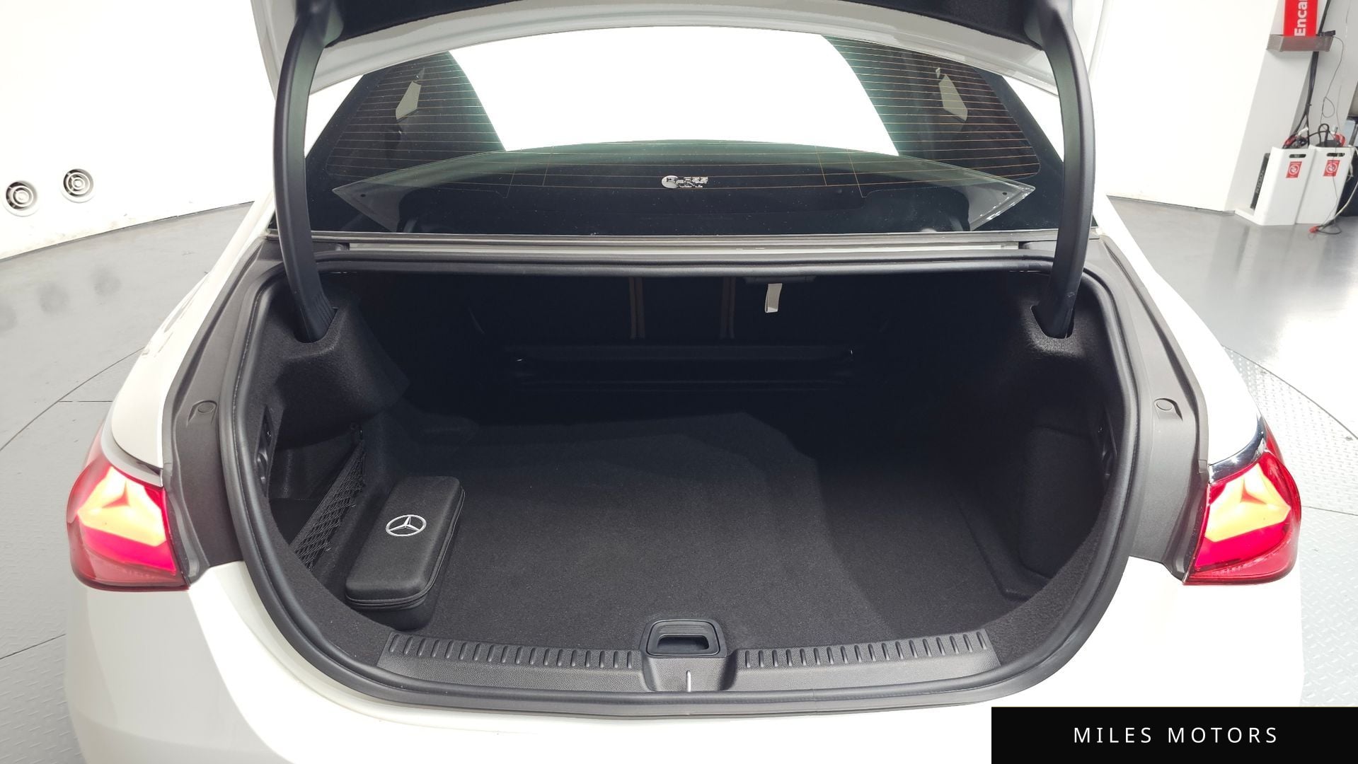 Mercedes-Benz E-Class W214 2024 — миниатюра 26