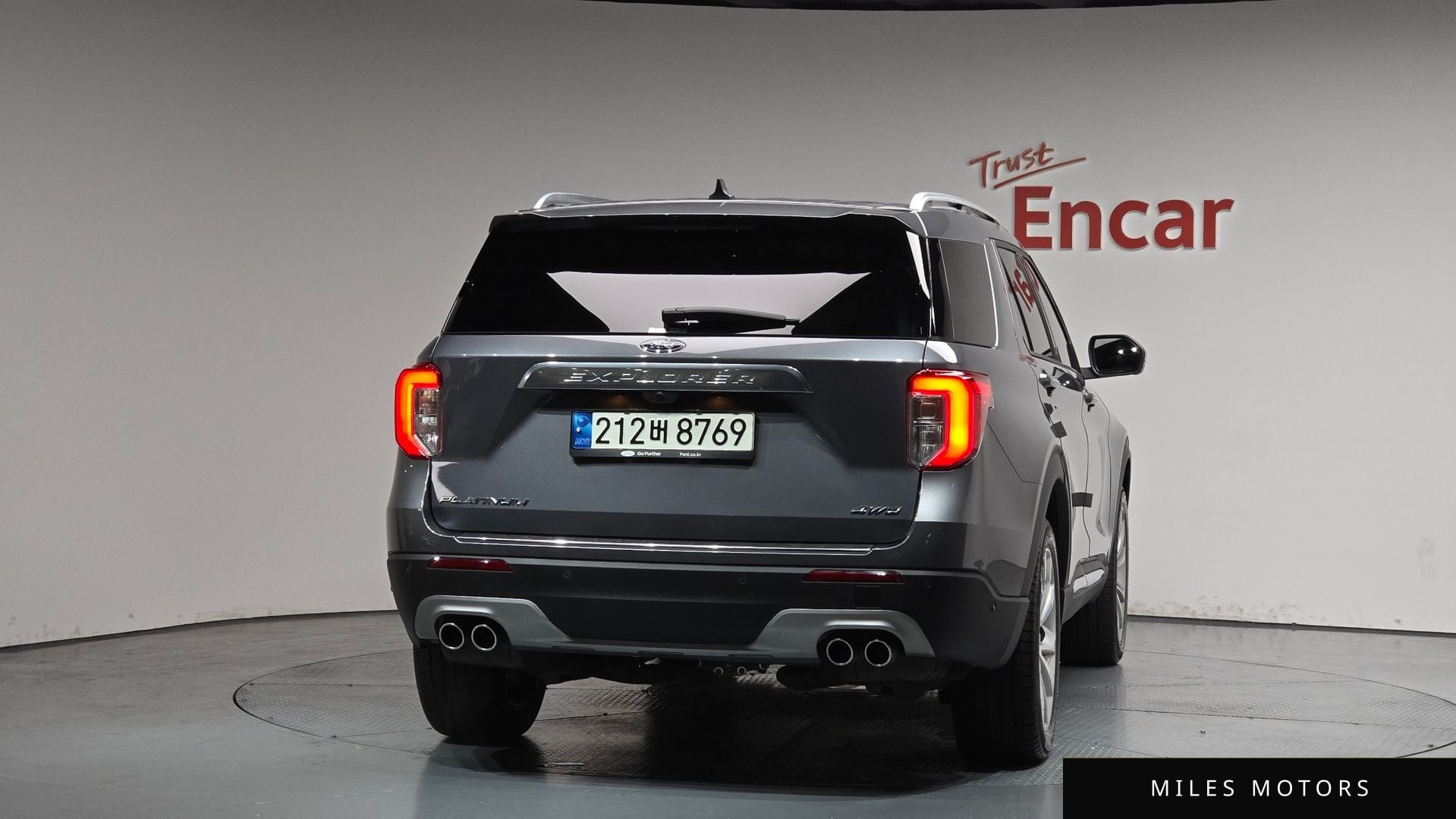 Ford Explorer 2021 — миниатюра 3