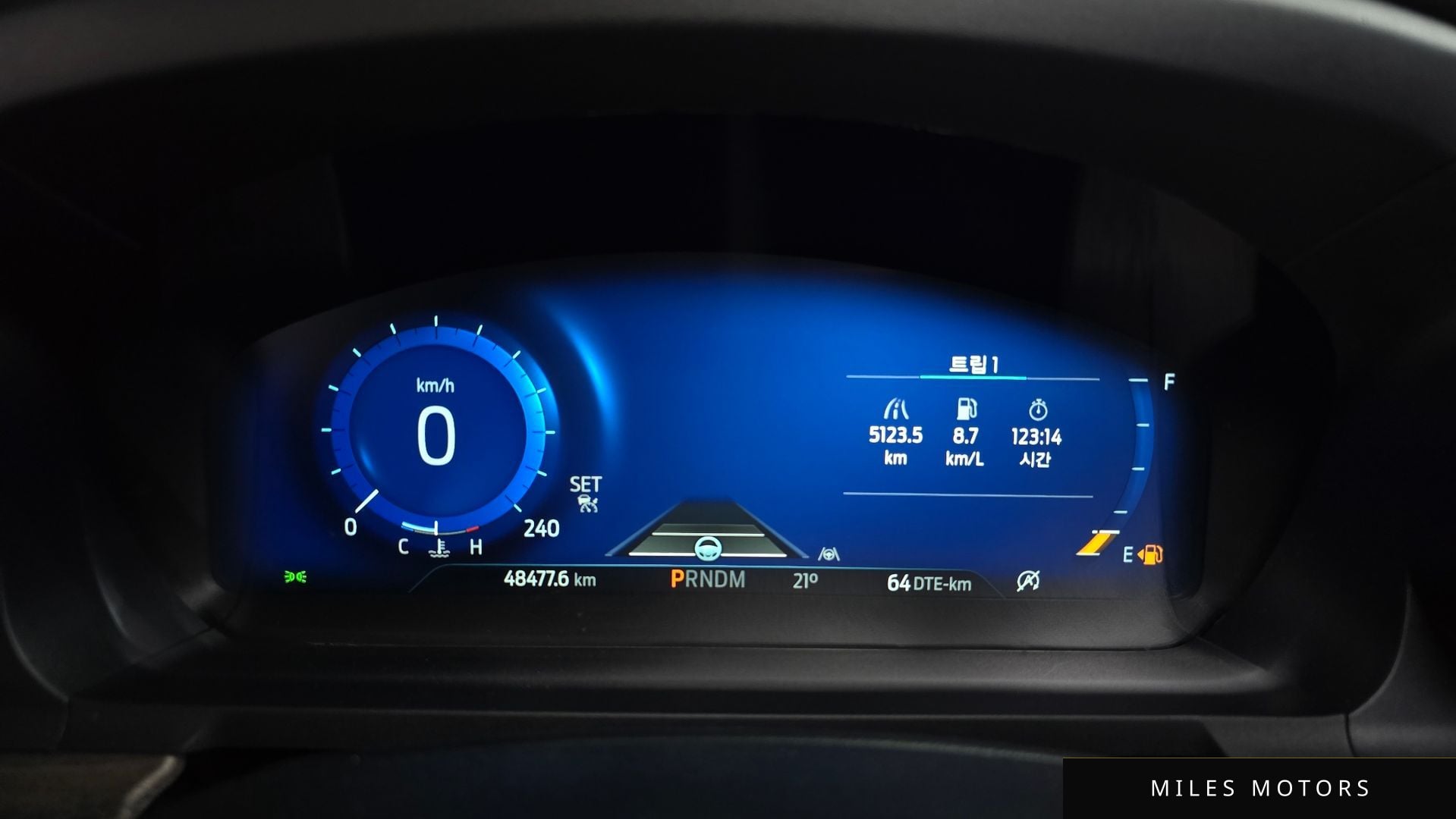 Ford Explorer 2021 — миниатюра 10