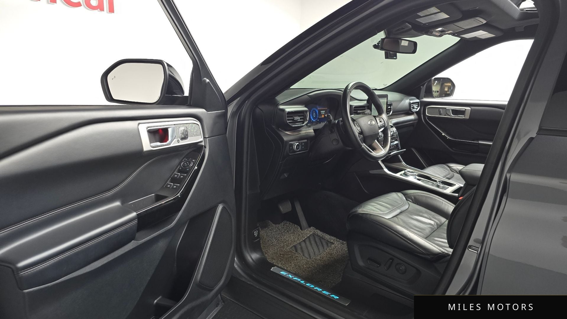 Ford Explorer 2021 — миниатюра 12