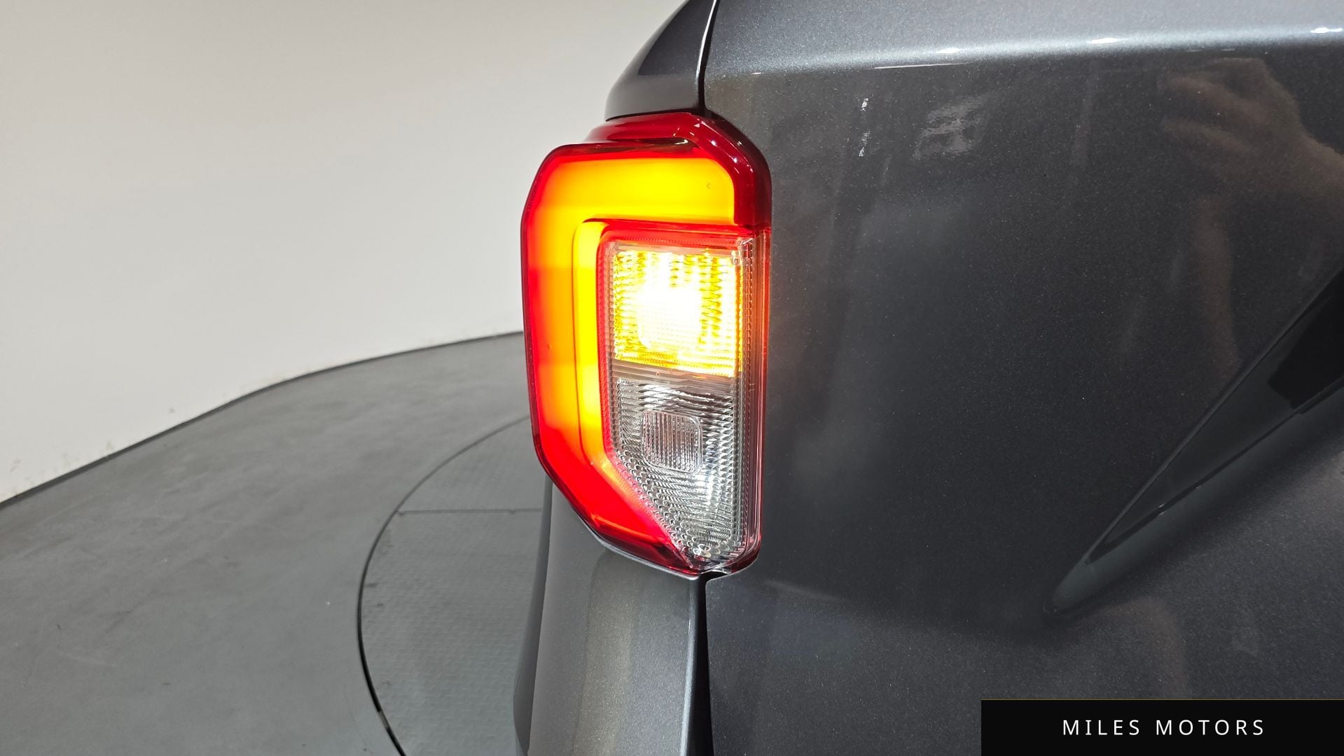 Ford Explorer 2021 — миниатюра 8