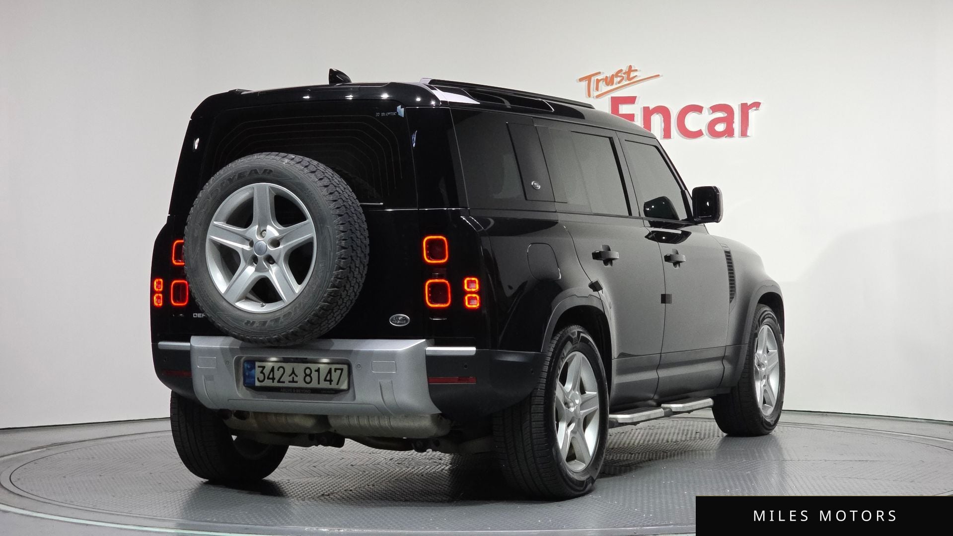 Land Rover Defender 2020 — миниатюра 2