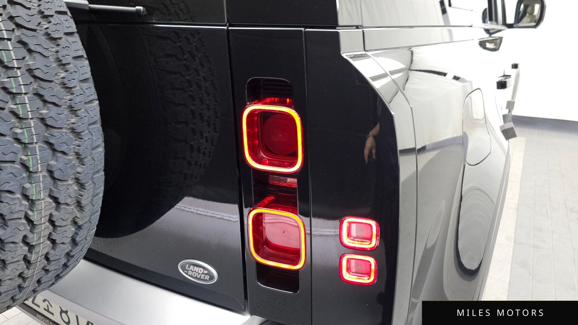 Land Rover Defender 2020 — миниатюра 9