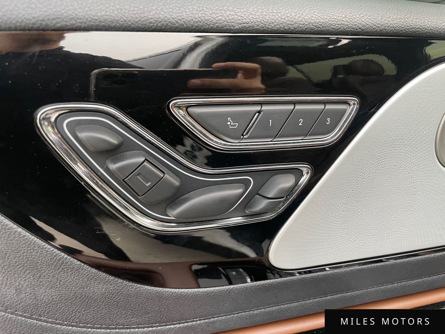 Lincoln 에비에이터 2021 — миниатюра 17
