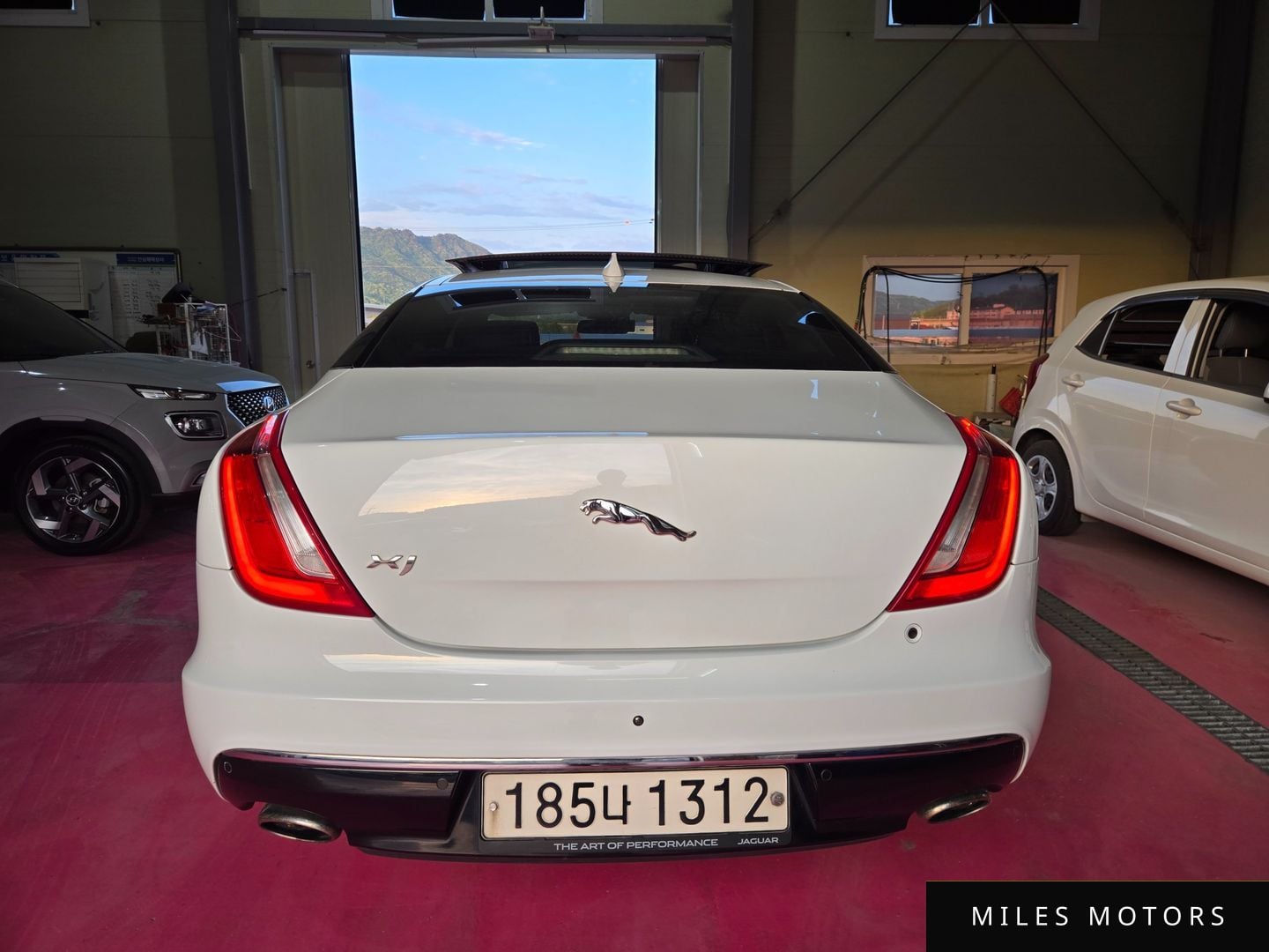 Jaguar All New XJ 2017 — миниатюра 4