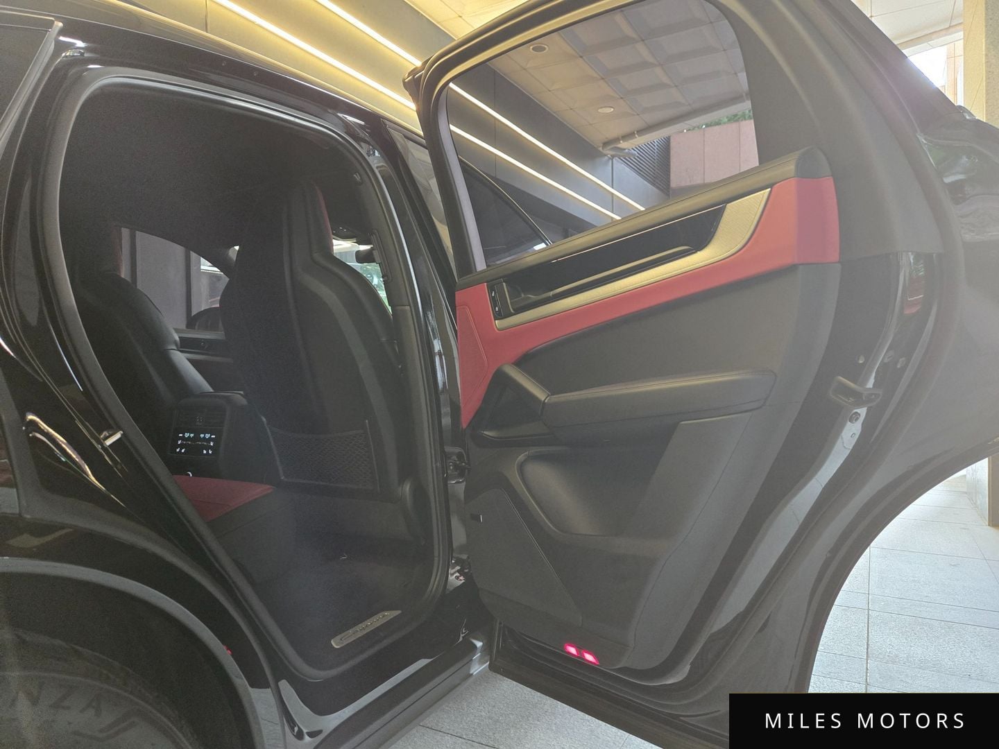 Porsche 카이엔 (PO536) 2024 — миниатюра 9
