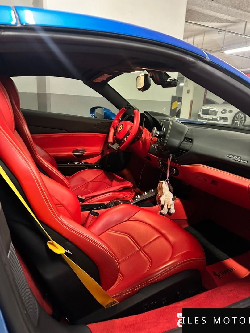 Ferrari 488 스파이더 2018 — миниатюра 9