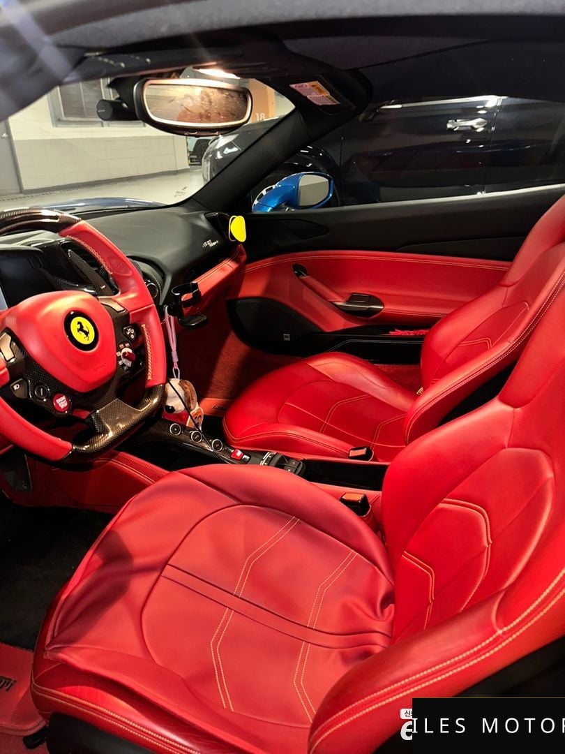 Ferrari 488 스파이더 2018 — миниатюра 17
