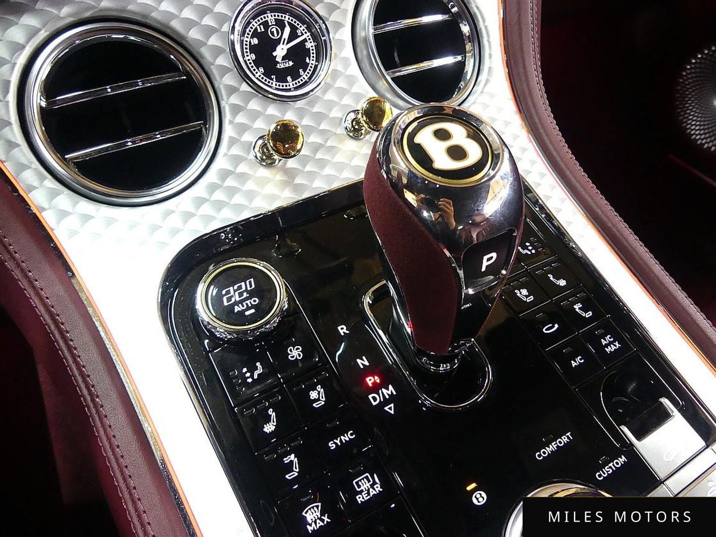 Bentley Continental GT 2020 — миниатюра 9