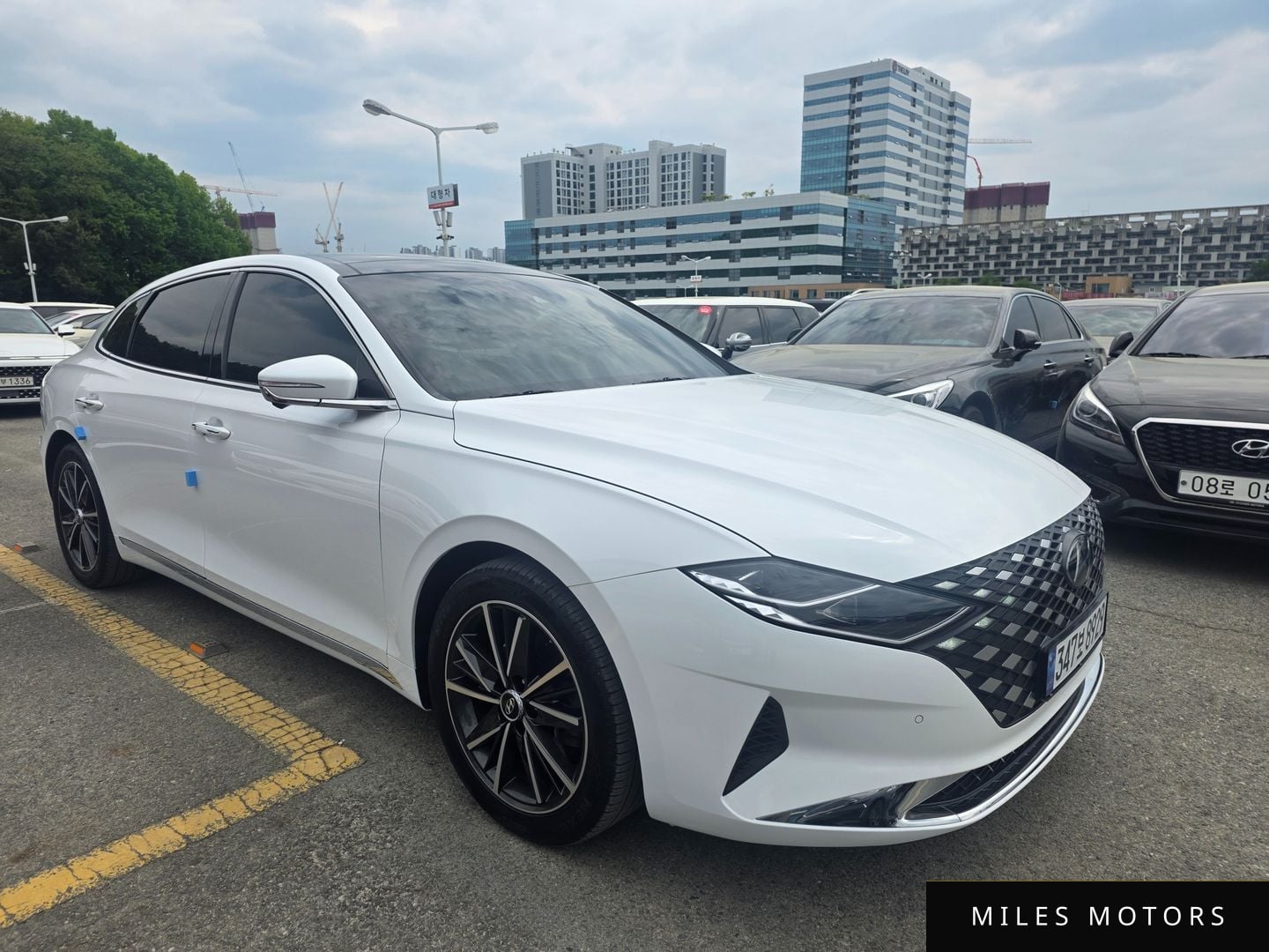 Hyundai Grandeur 2022 — миниатюра 2