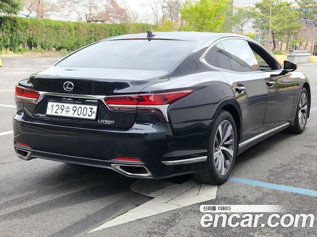 Лексус LS500 2018 — миниатюра 2