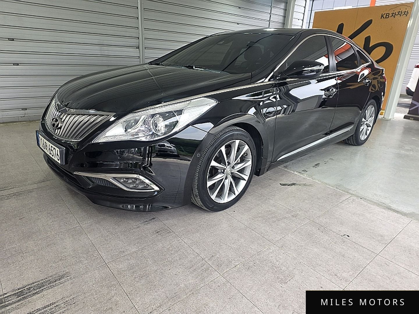 Hyundai Grandeur 2016 — фото 1 из 12