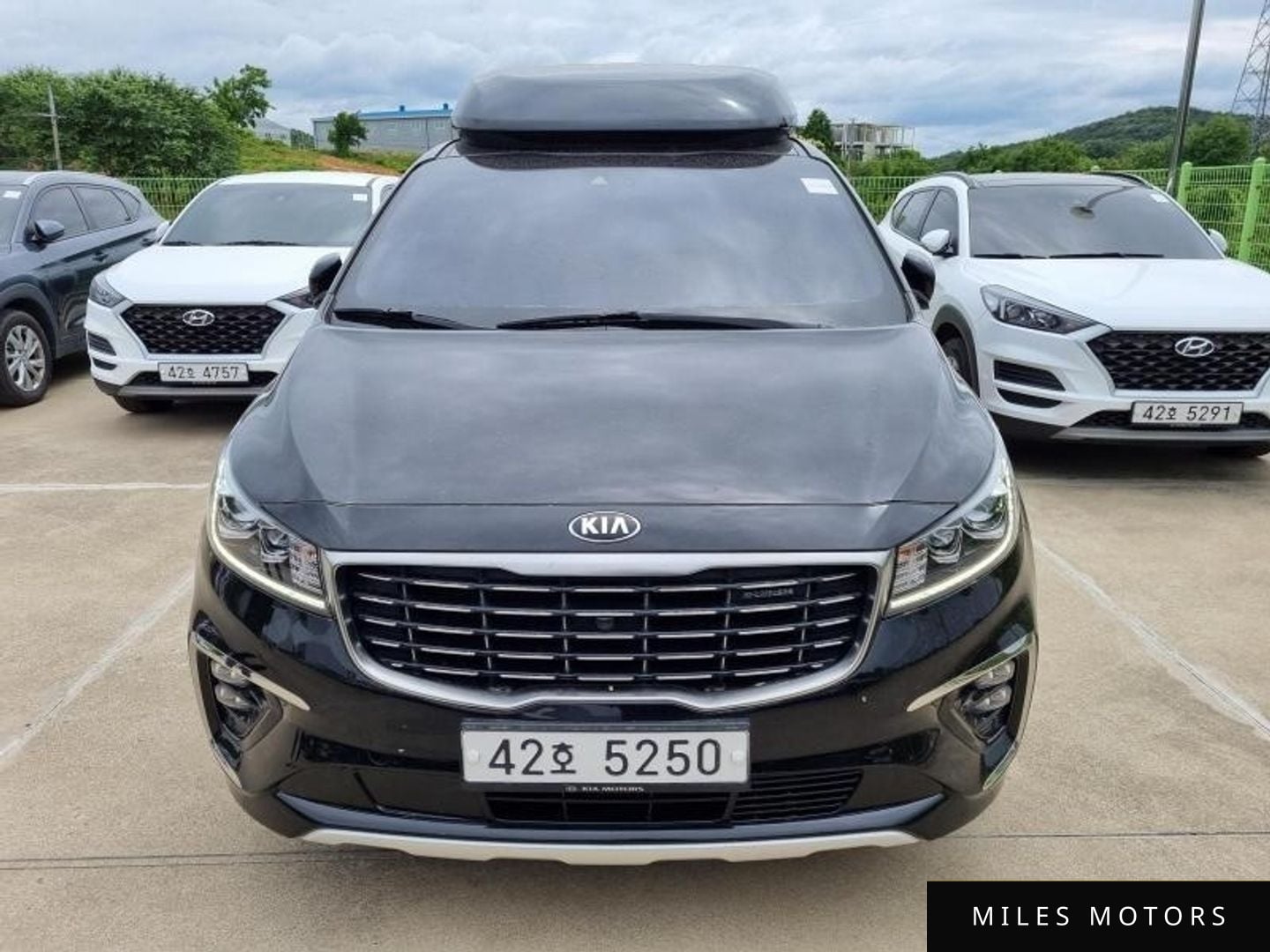 Kia Canival 2019 — фото 1 из 12