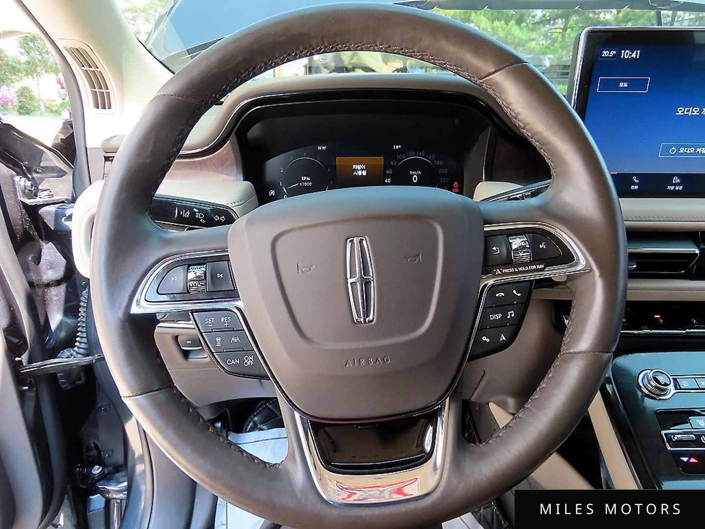 Lincoln Nautilus 2022 — миниатюра 9