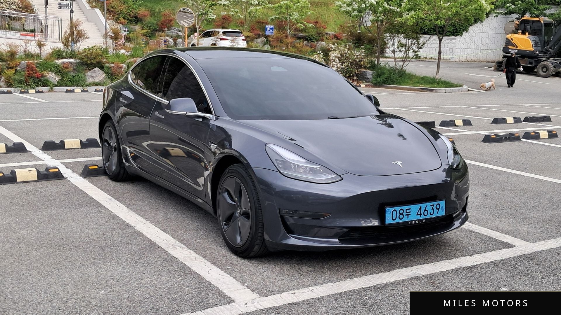 Tesla Model 3 2020 — миниатюра 3