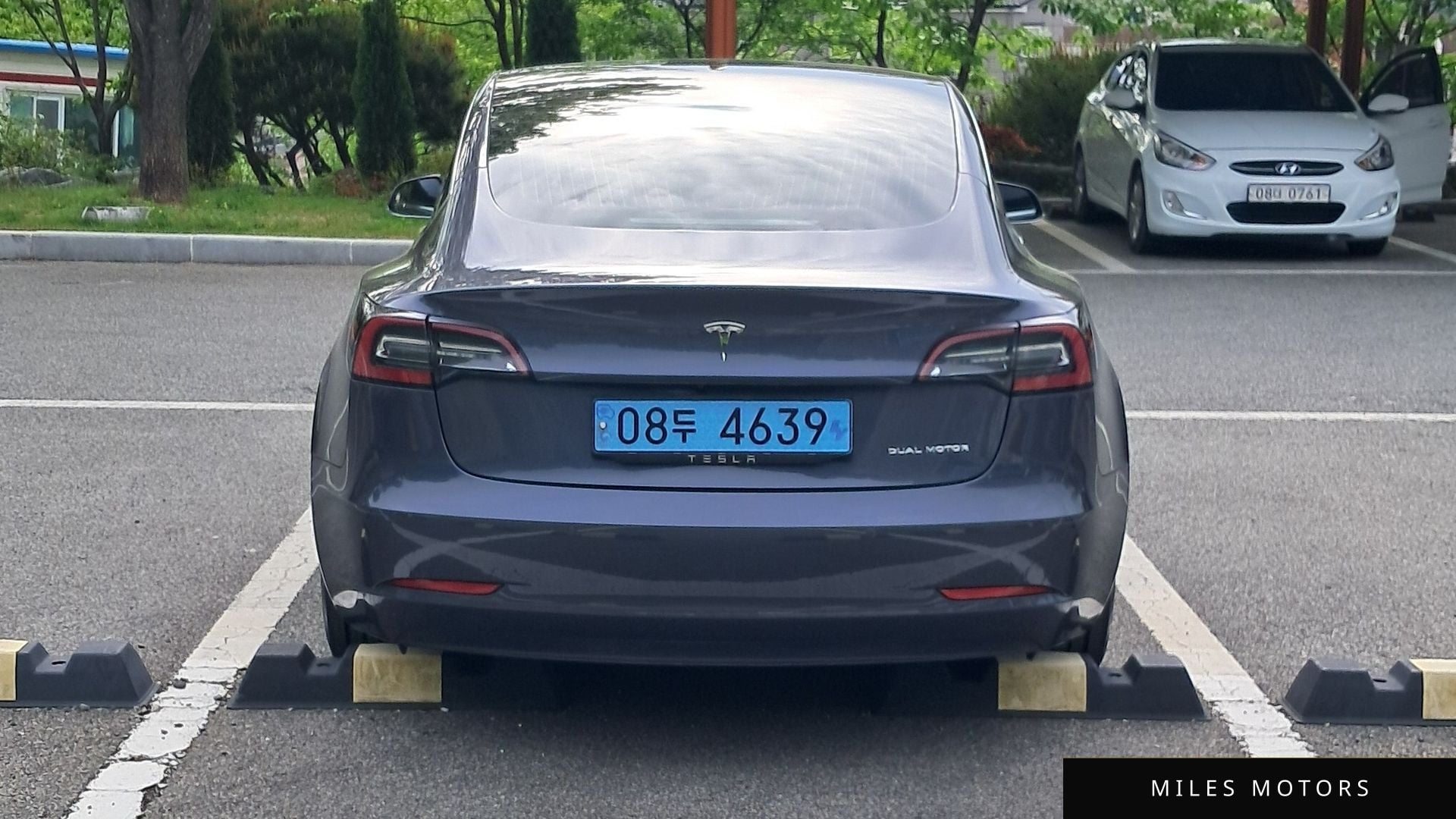 Tesla Model 3 2020 — миниатюра 6
