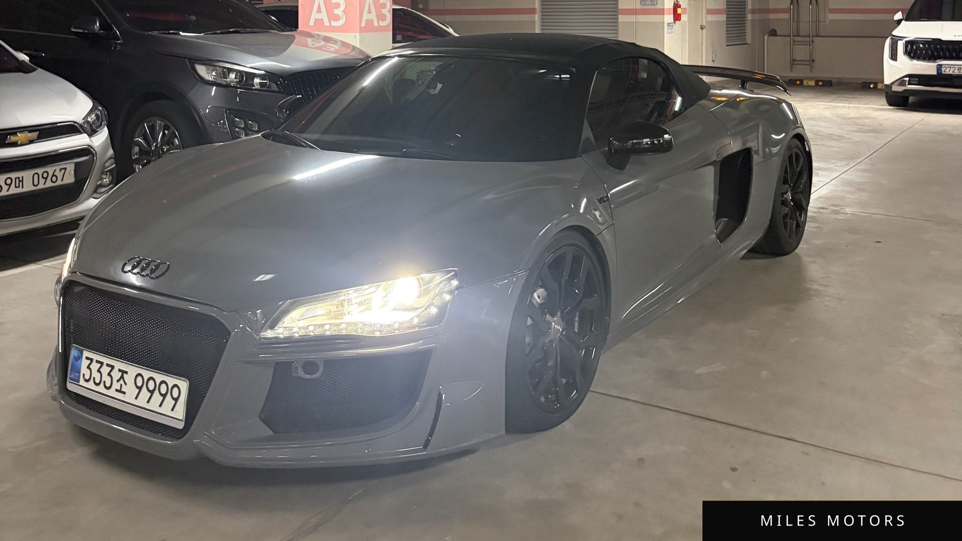 Audi R8 2012 — миниатюра 2