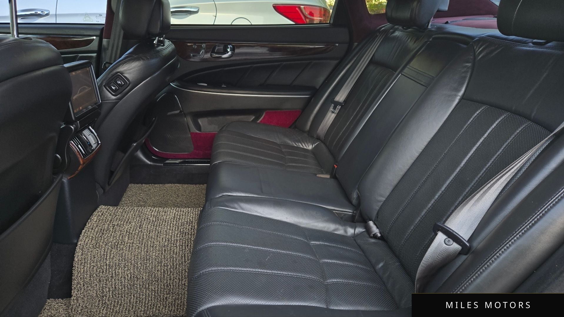 Hyundai Equus 2010 — миниатюра 12