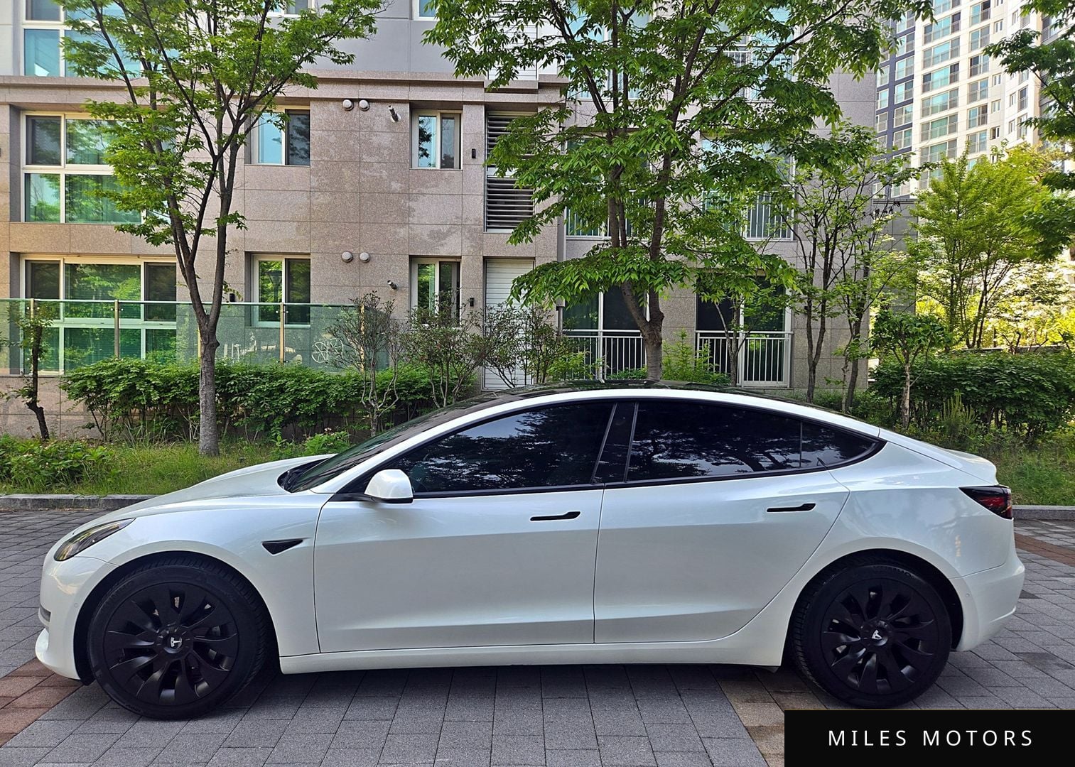 Tesla Model 3 2022 — миниатюра 5