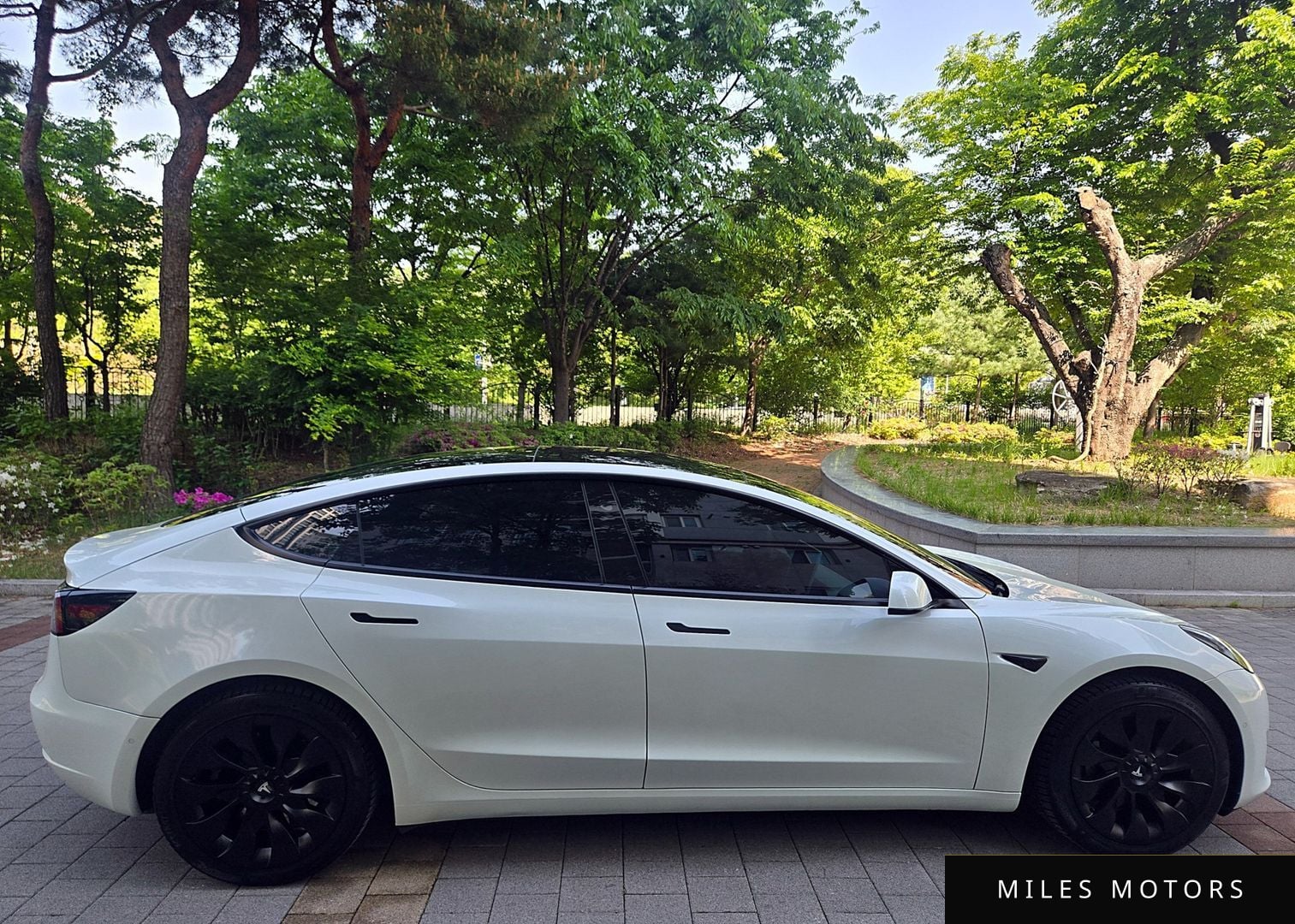 Tesla Model 3 2022 — миниатюра 8