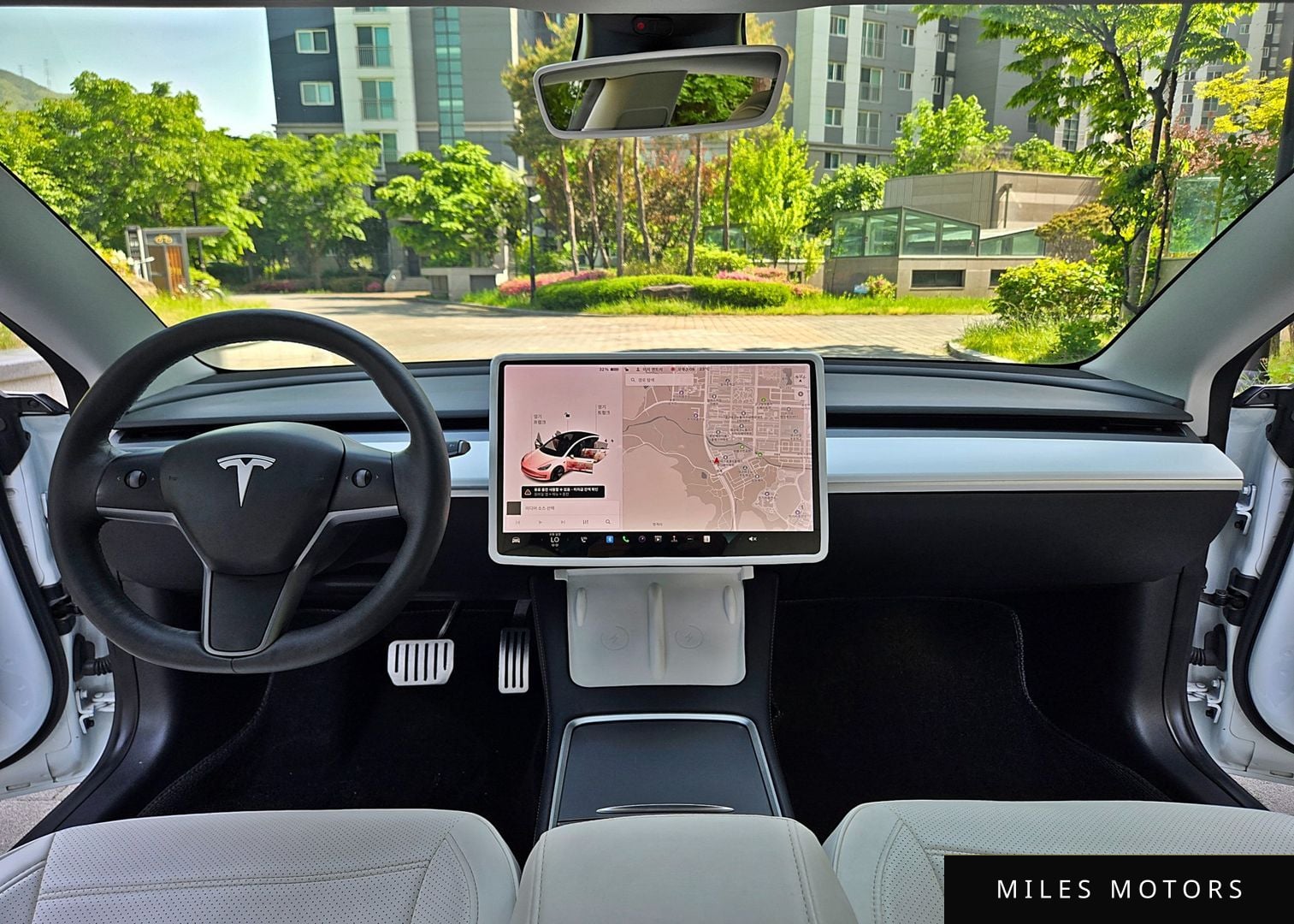 Tesla Model 3 2022 — миниатюра 11