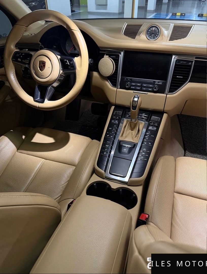 Porsche Macan 2017 — миниатюра 2
