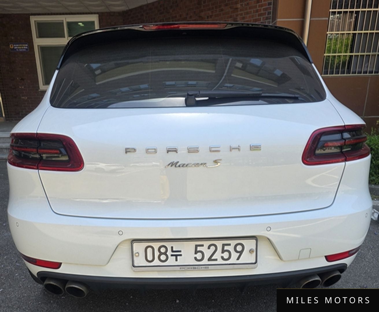Porsche Macan 2017 — миниатюра 3