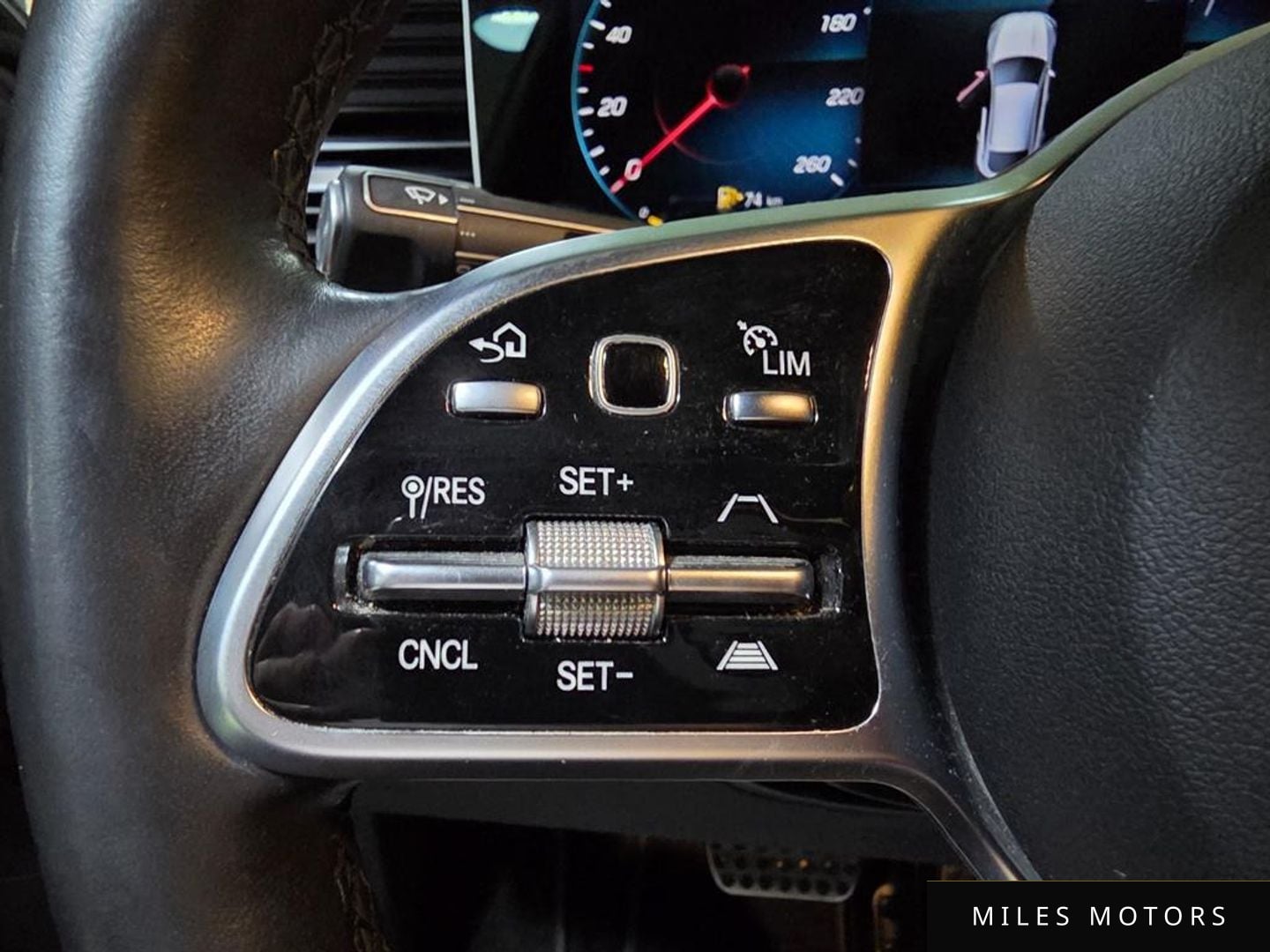 Mercedes-Benz GLE-클래스 W167 2022 — миниатюра 15