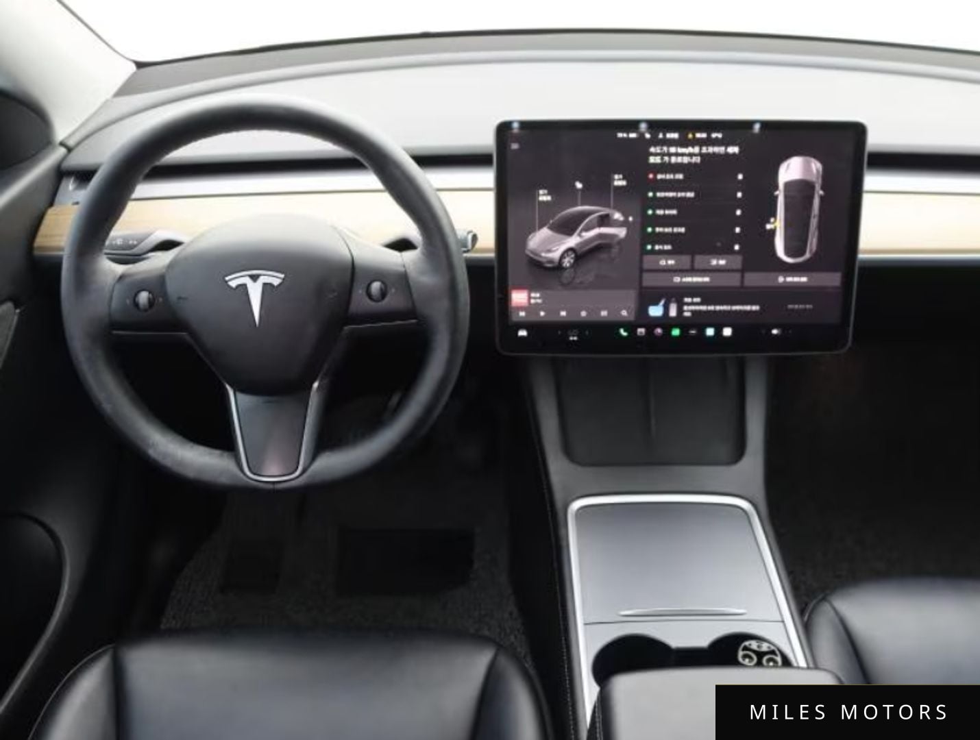 Tesla Model Y 2022 — миниатюра 8