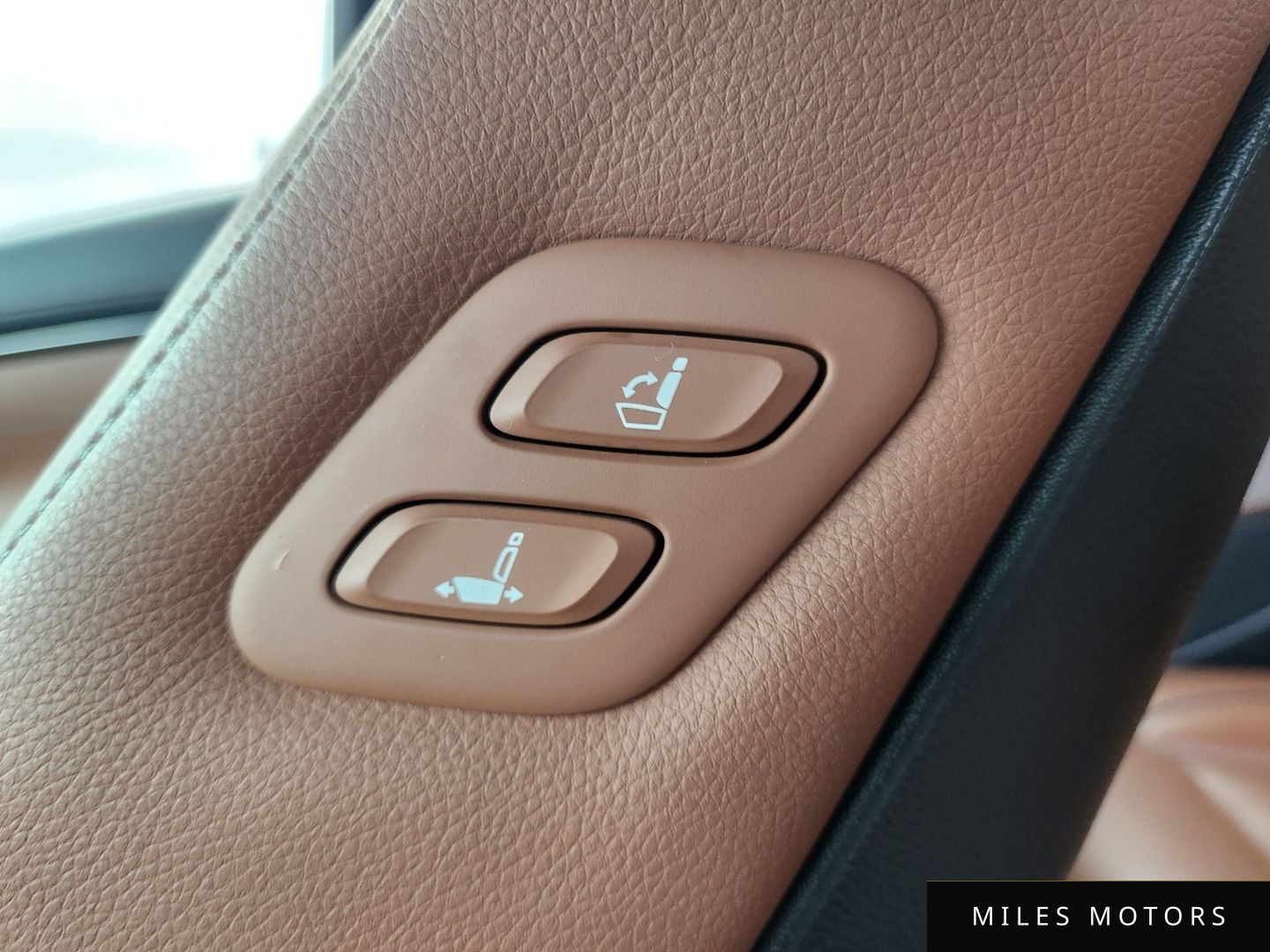 Genesis GV70 2021 — миниатюра 12