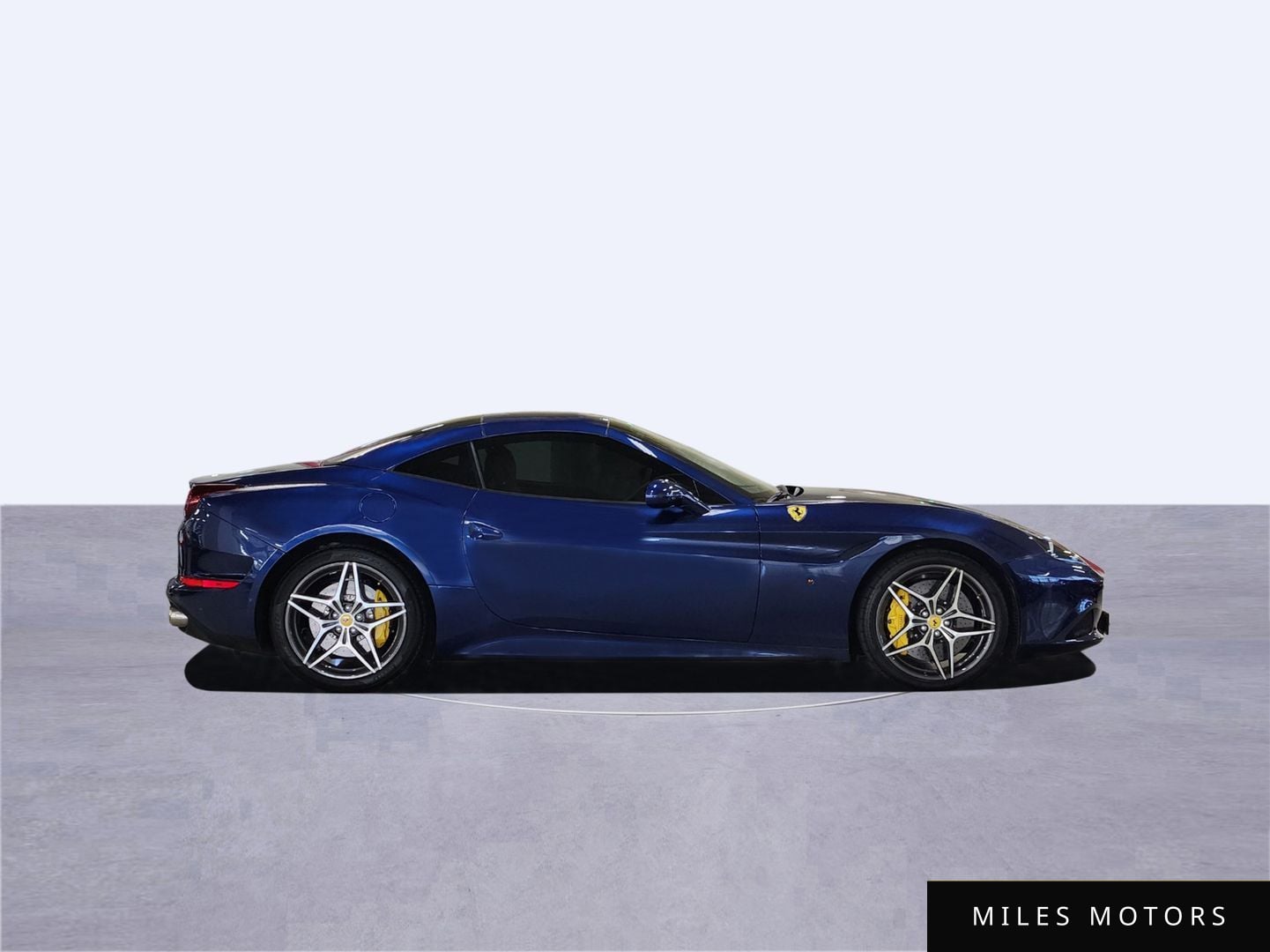 Ferrari 캘리포니아 2017 — миниатюра 7