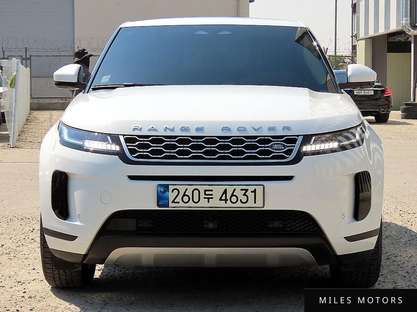 Land Rover Range Rover Evoque 2021 — фото 1 из 12