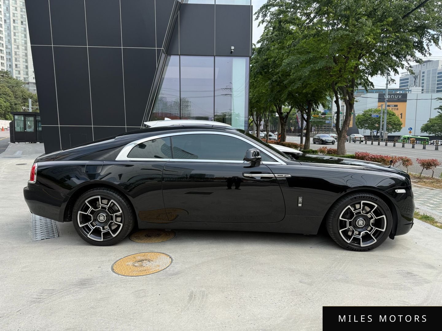 Rolls-Royce Wraith 2021 — миниатюра 4