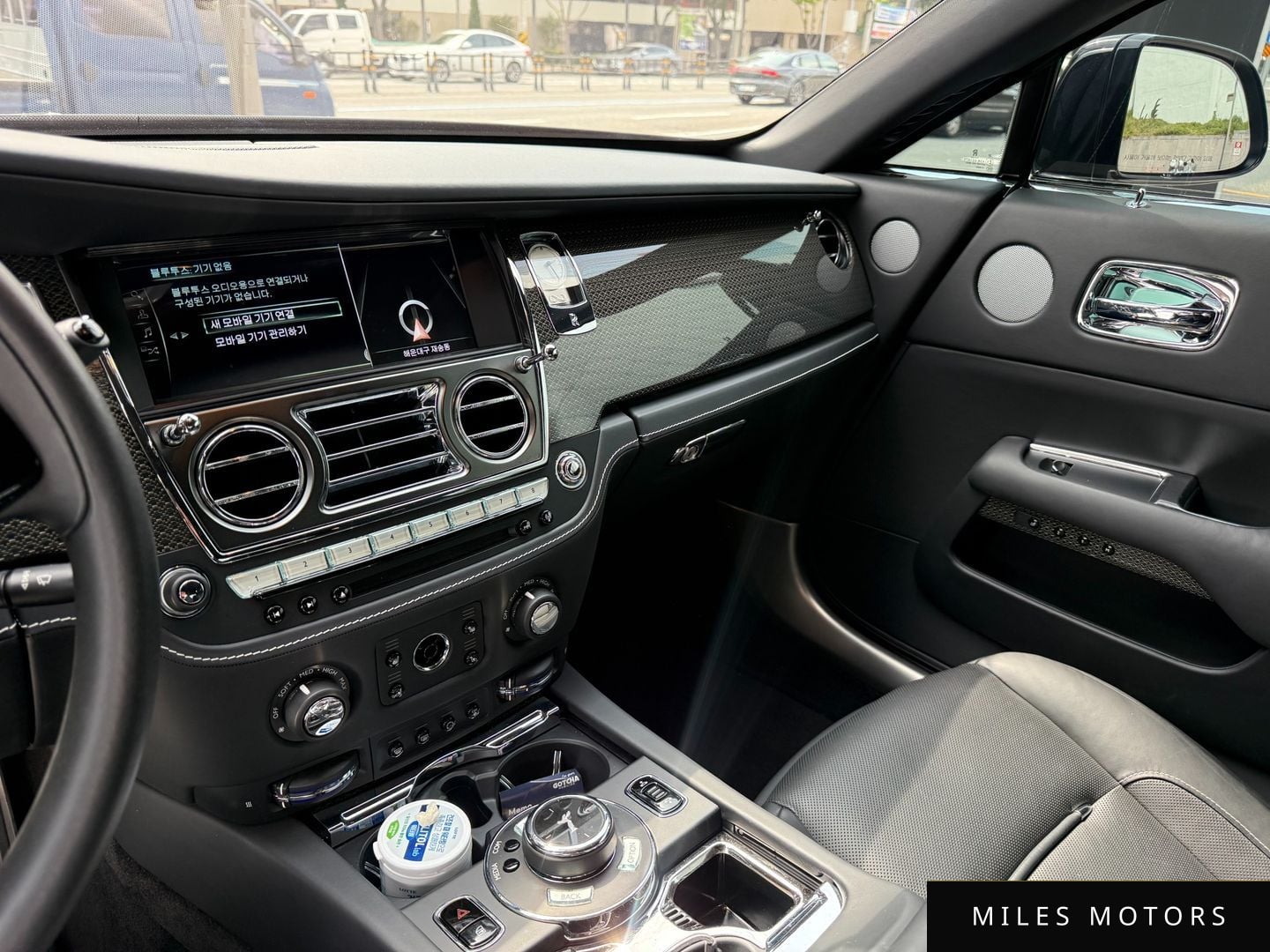 Rolls-Royce Wraith 2021 — миниатюра 9
