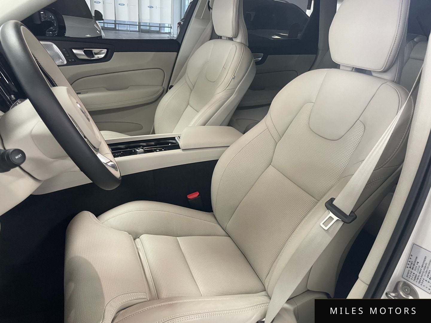 Volvo XC60 2026 — миниатюра 10