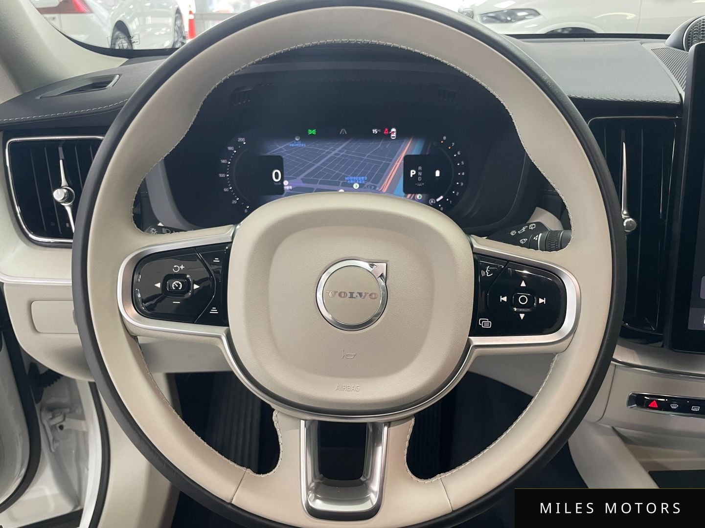 Volvo XC60 2026 — миниатюра 12