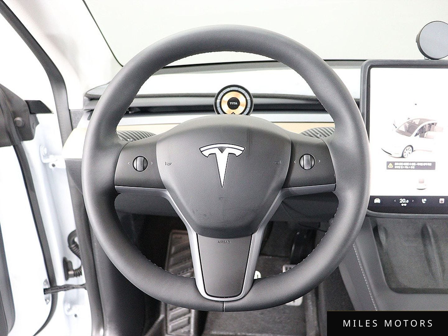 Tesla 모델 Y 2024 — миниатюра 9
