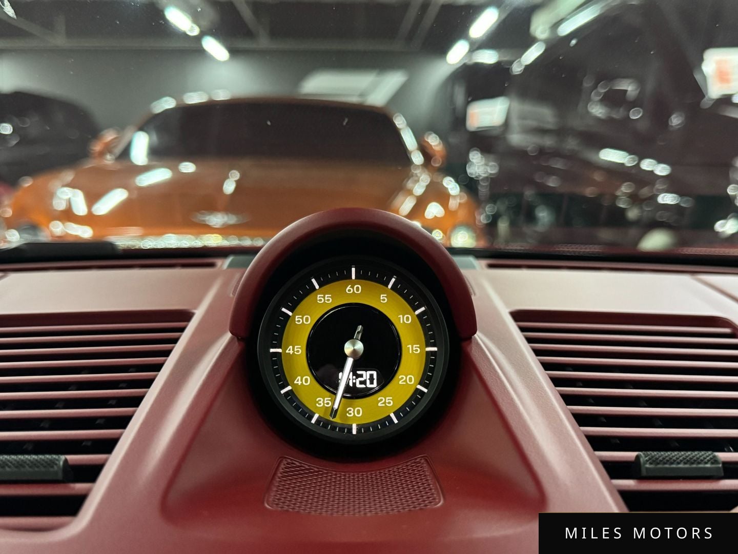 Porsche 911 (992) 2023 — миниатюра 15