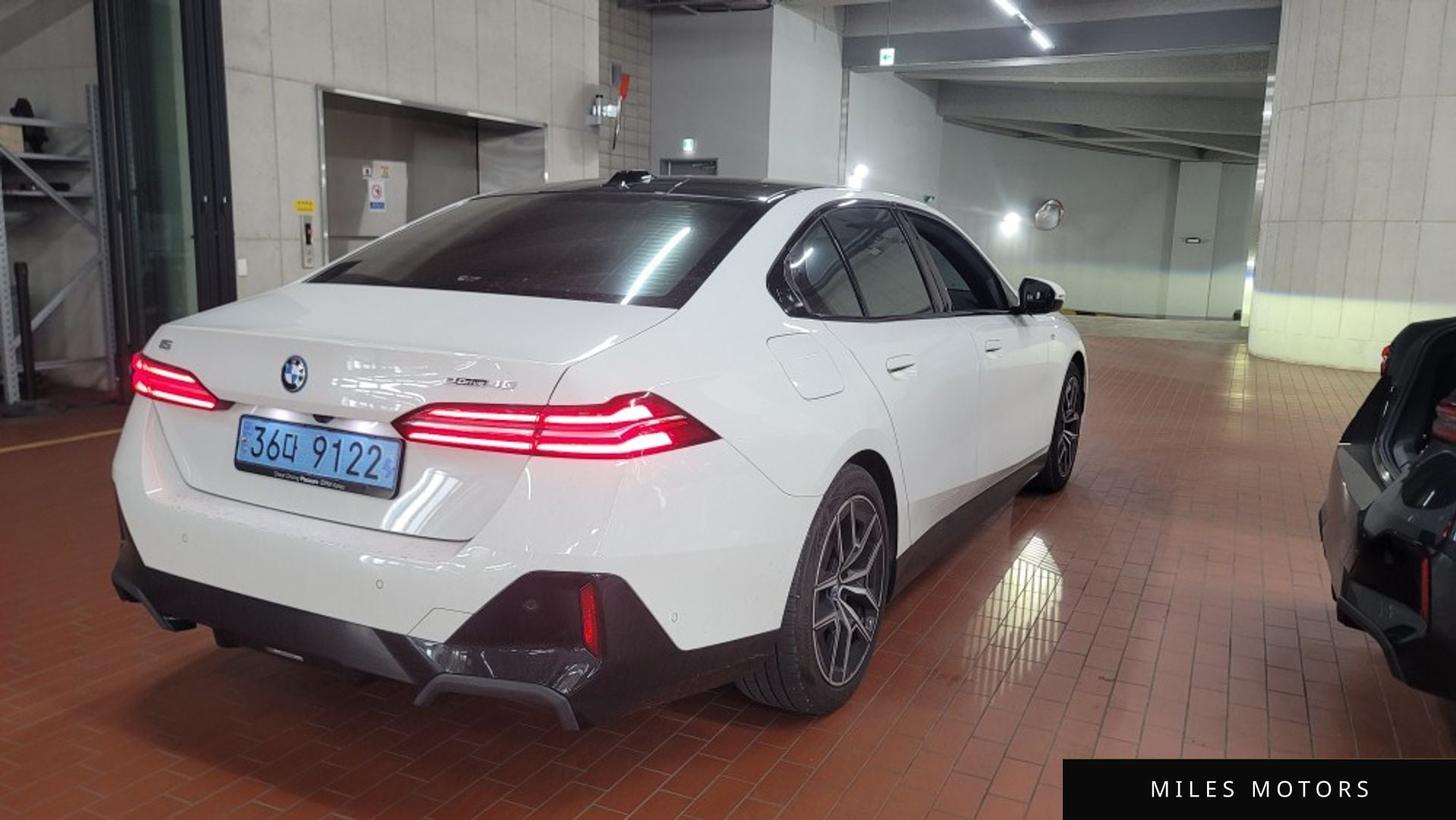 BMW i5 (G60) 2024 — миниатюра 2