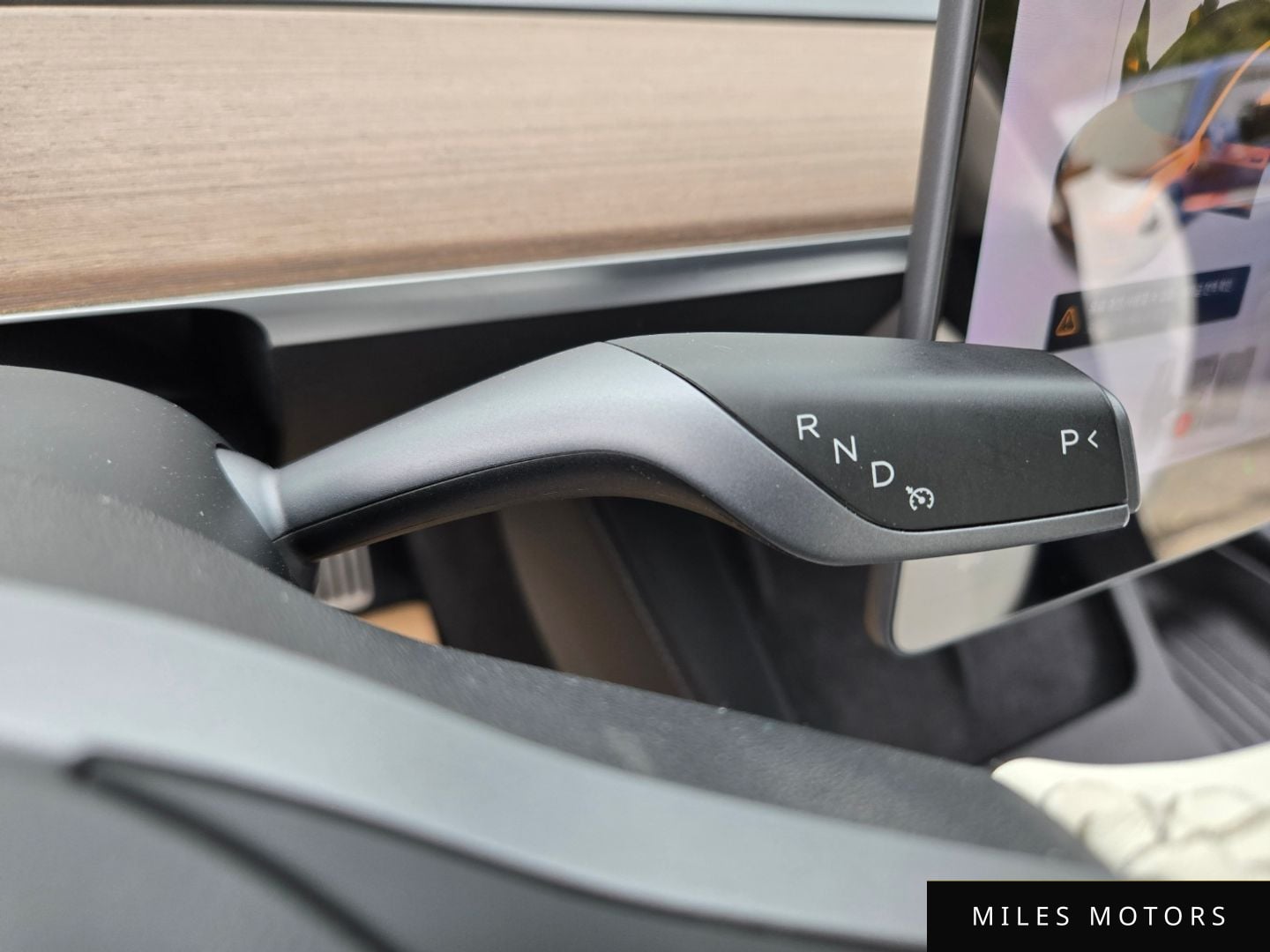 Tesla 모델 3 2021 — миниатюра 14