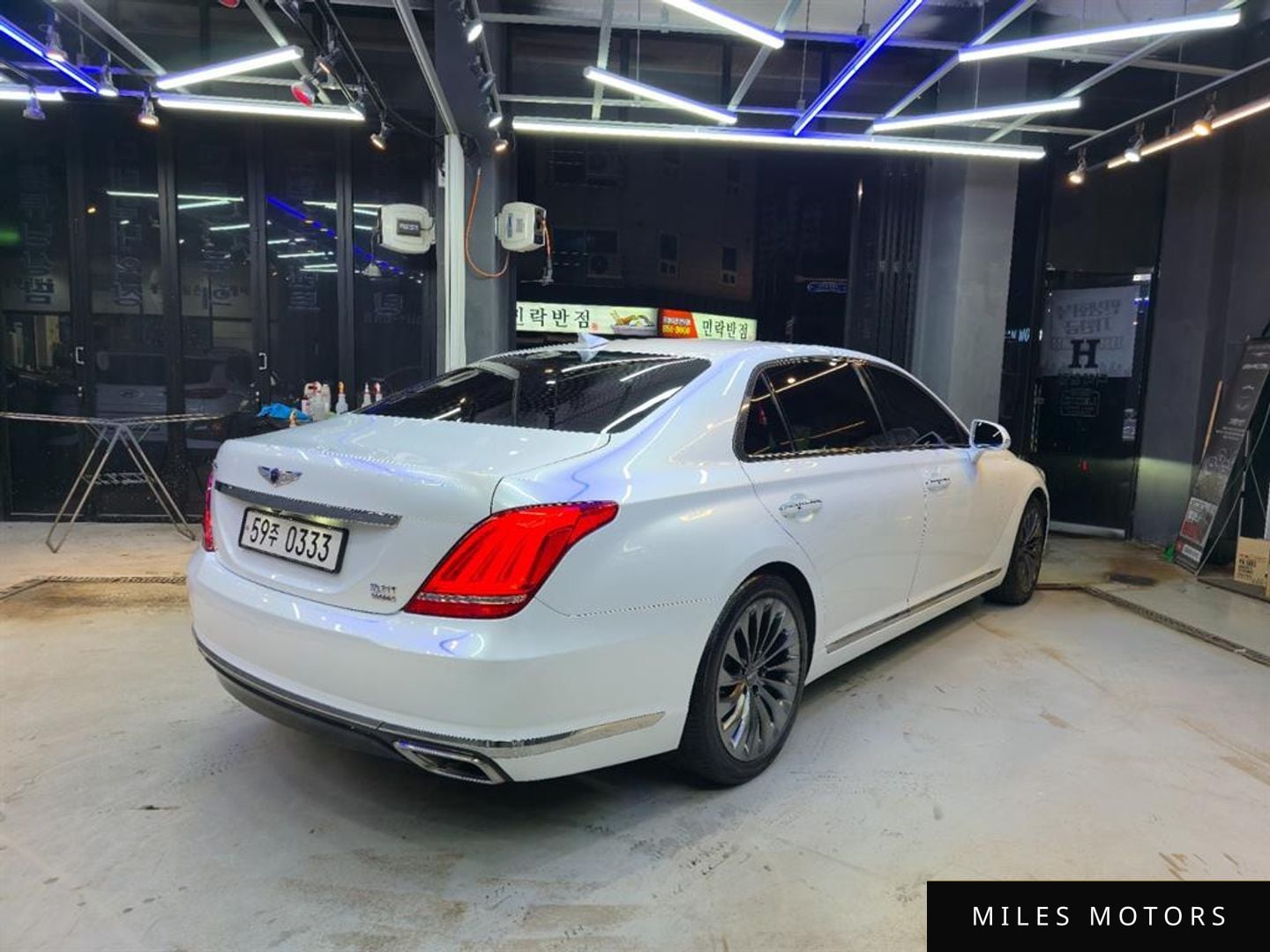 Genesis EQ900 2016 — миниатюра 2