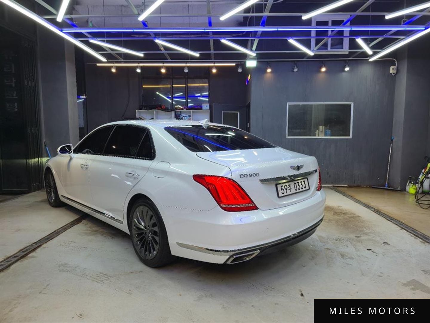 Genesis EQ900 2016 — миниатюра 6