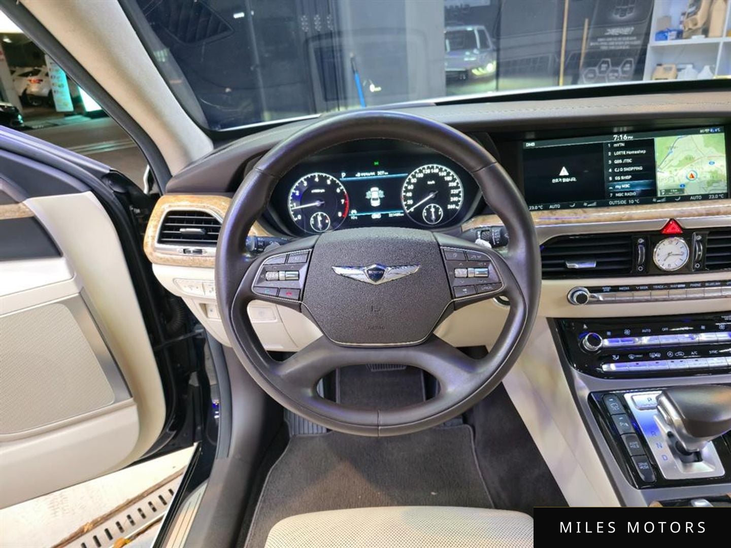 Genesis EQ900 2016 — миниатюра 11