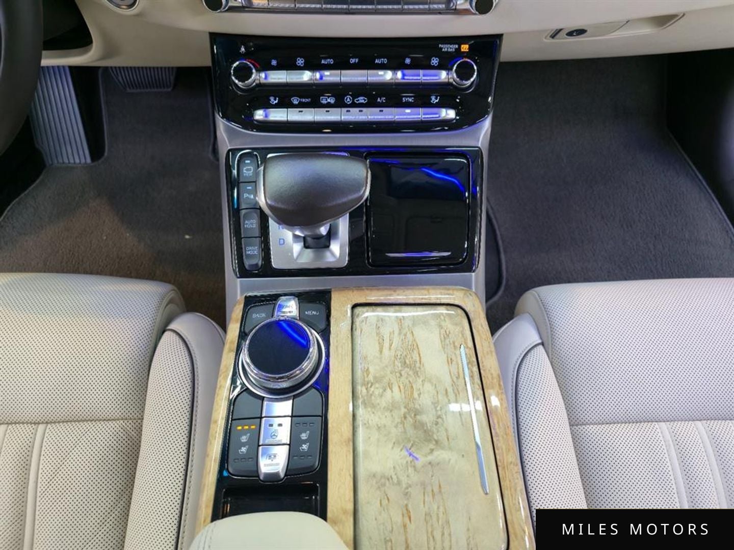 Genesis EQ900 2016 — миниатюра 12