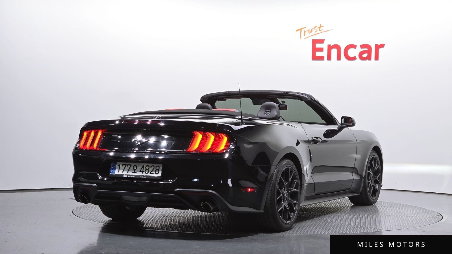 Ford Mustang 2021 — миниатюра 2