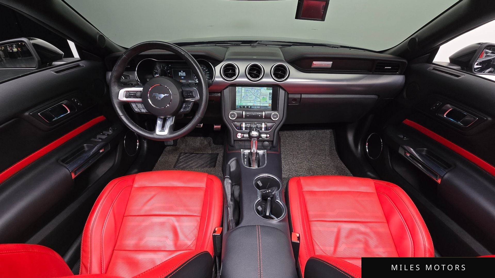 Ford Mustang 2021 — миниатюра 10