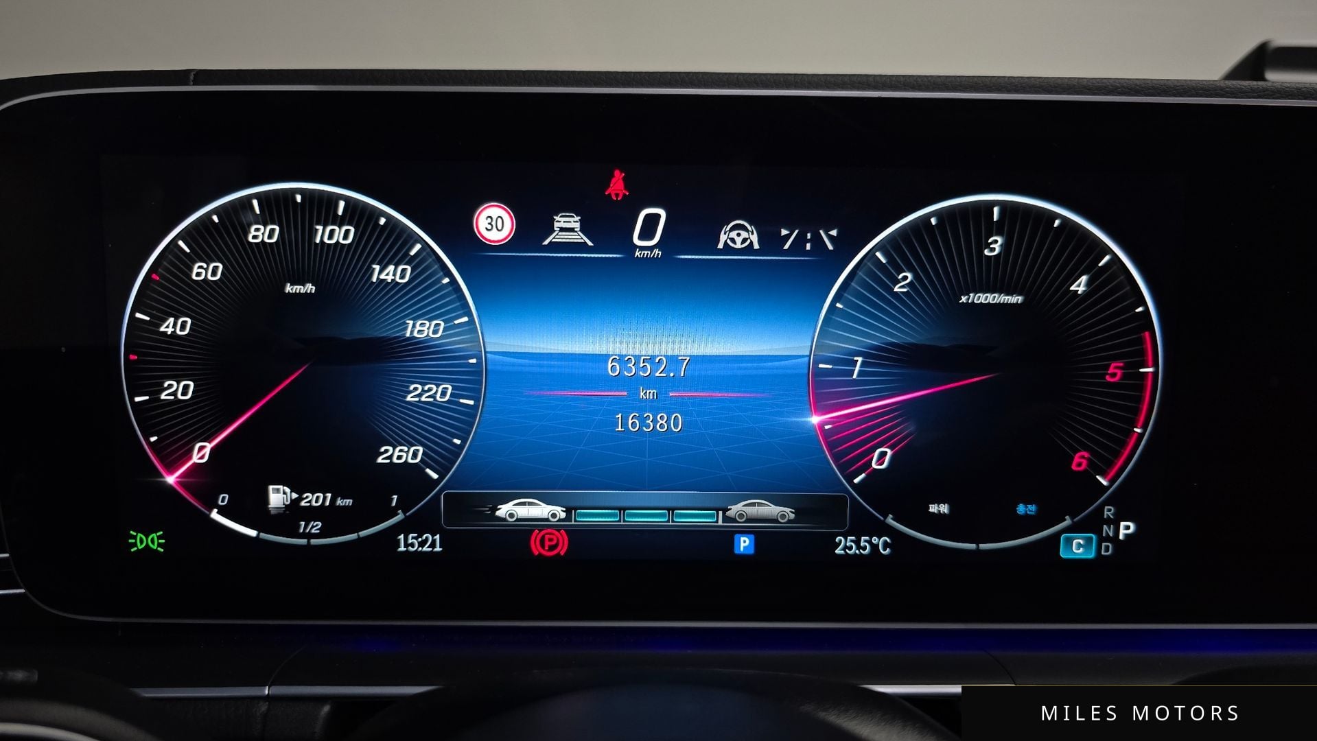 Mercedes-Benz GLE-Class W167 2025 — миниатюра 10