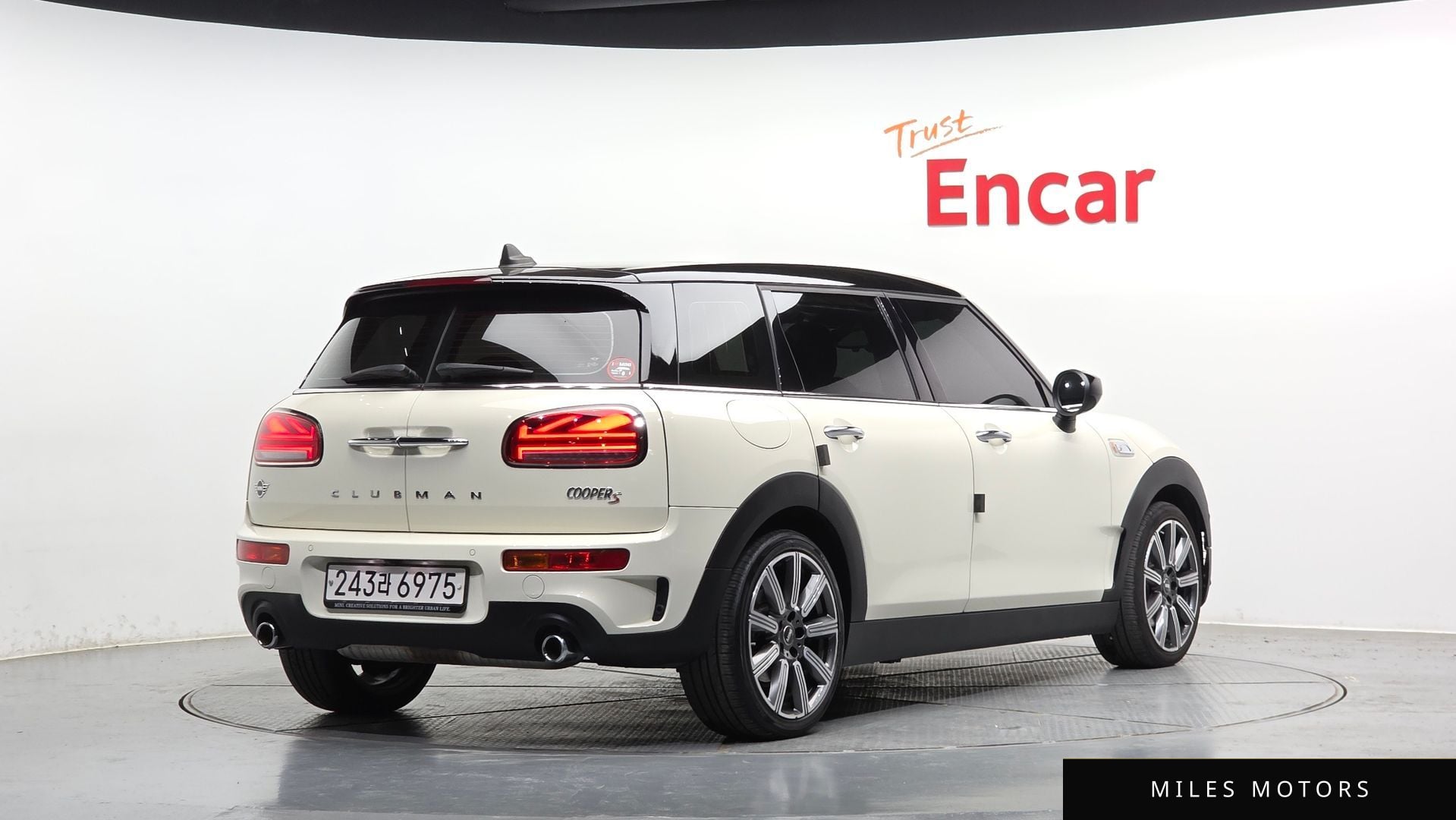 MINI Clubman 2021 — миниатюра 2