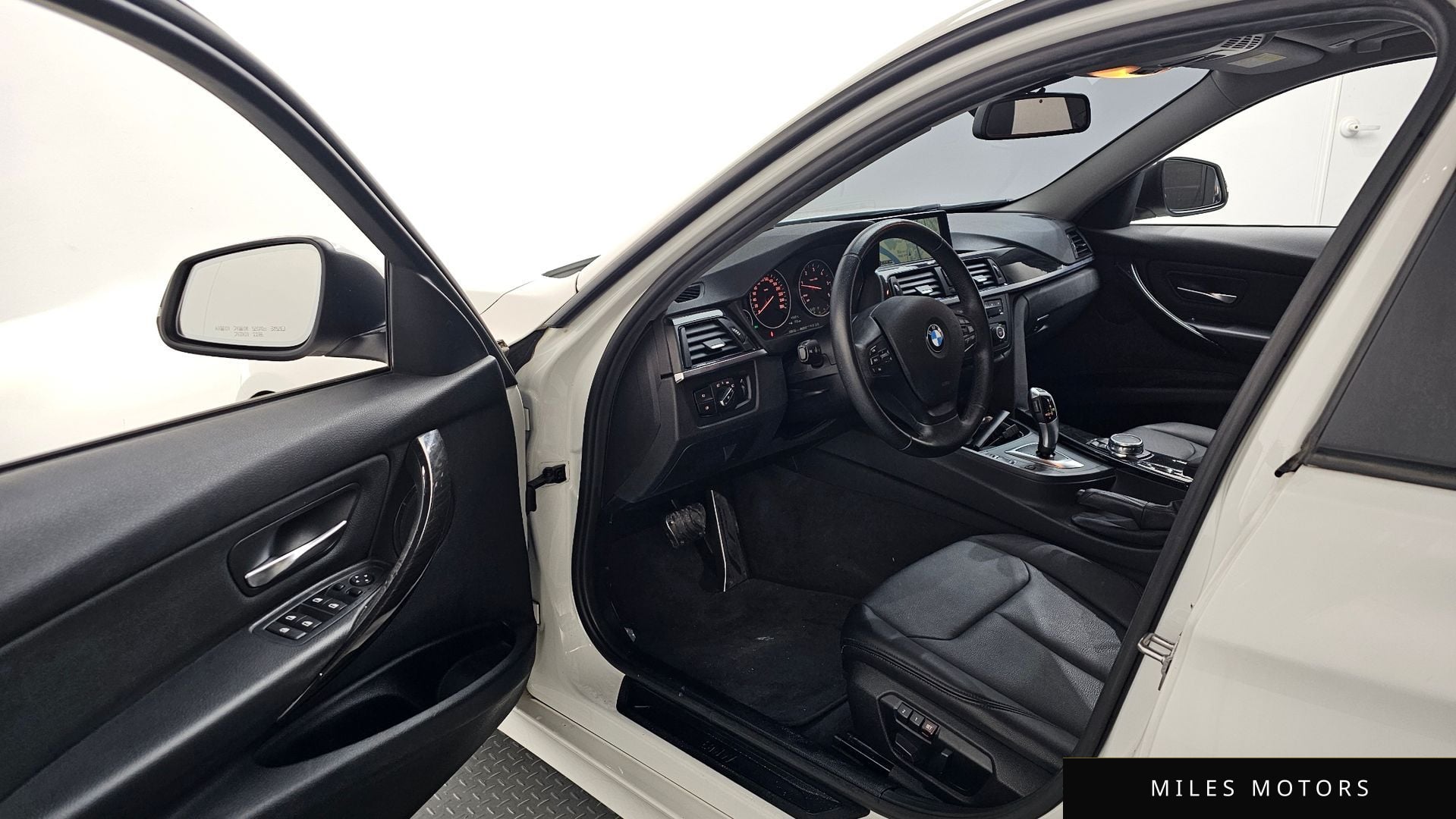 BMW 3 Series (F30) 2015 — миниатюра 10