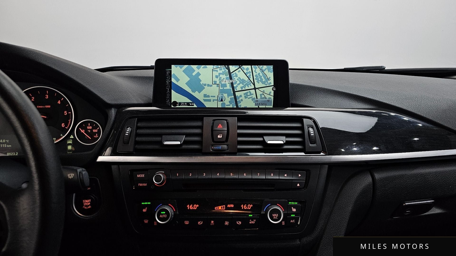 BMW 3 Series (F30) 2015 — миниатюра 12